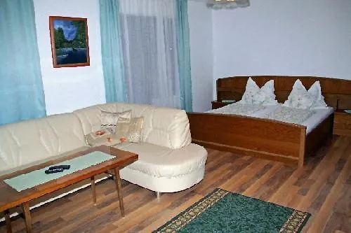 Gastehaus-pension Caroline